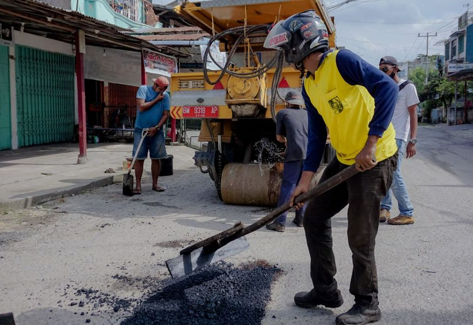 PUPR Kota Pekanbaru Targetkan Perbaiki Sebanyak 23 Titik Jalan Rusak Jelang Idul Fitri