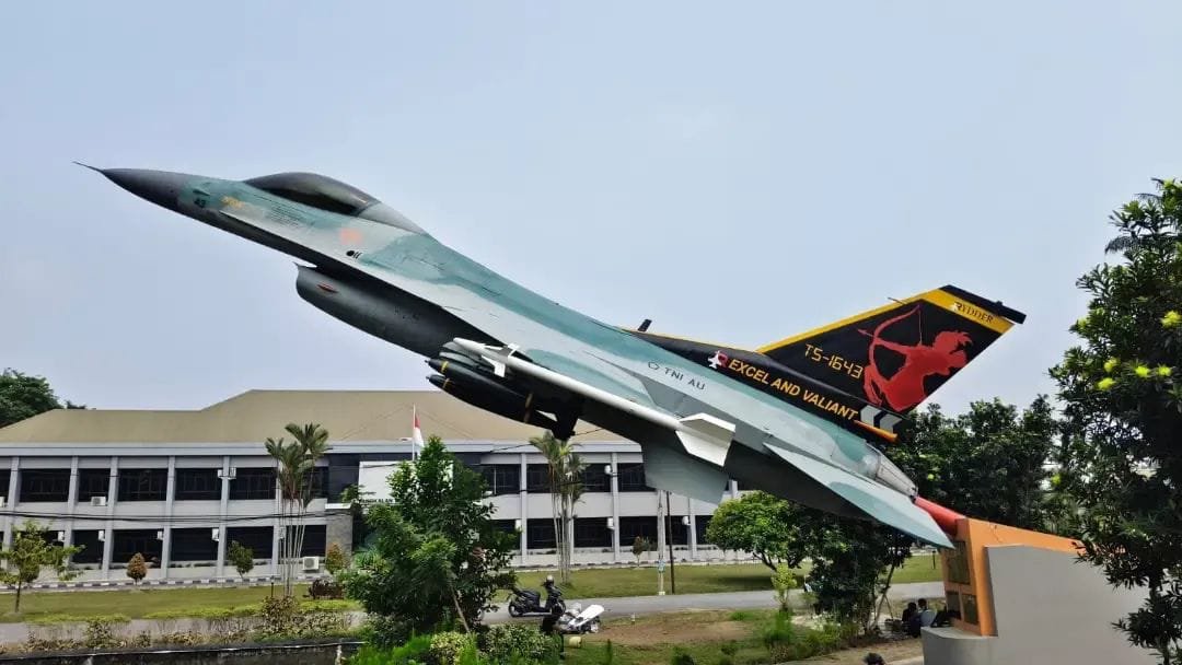Monumen F-16 Lanud Roesmin Nurjadin Tampilkan Wajah Baru