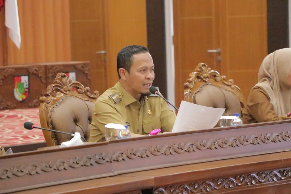 Anggaran Pembuatan Air Mancur Dicoret, Wako Pekanbaru Alihkan untuk Perbaikan Jalan