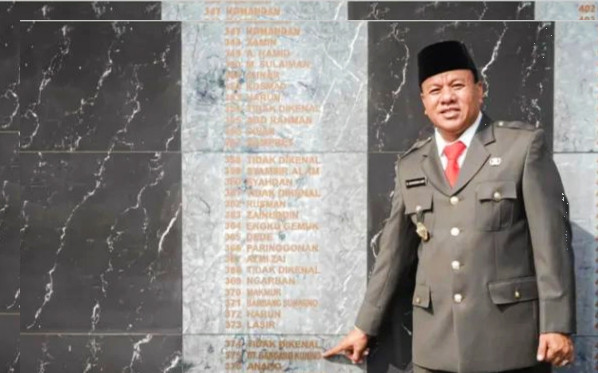 Haru dan Bangga, Suhardiman Tabur Bunga di Makam Datuk Bandaro Kuning