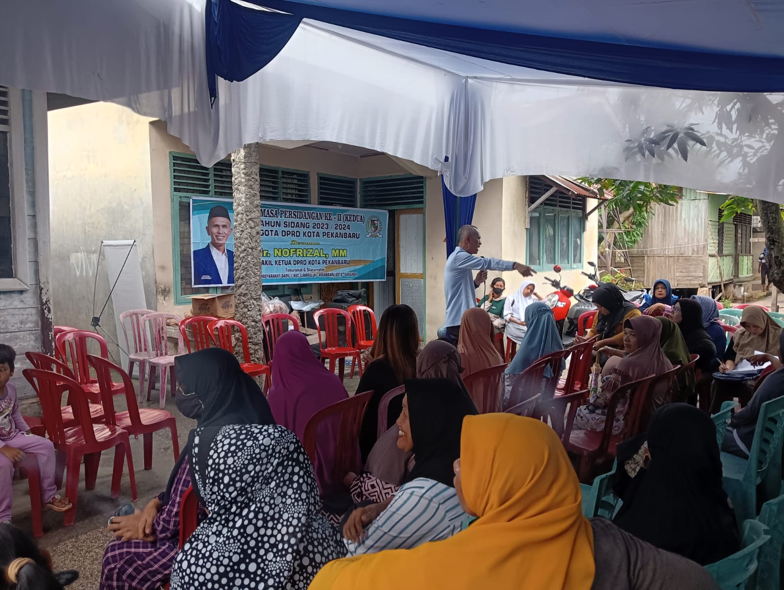 Ir Nofrizal Terima Keluhan Warga di Kelurahan Kampung Tengah Terkait Drainase